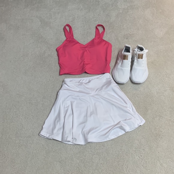 White tennis skirt - Picture 4 of 4